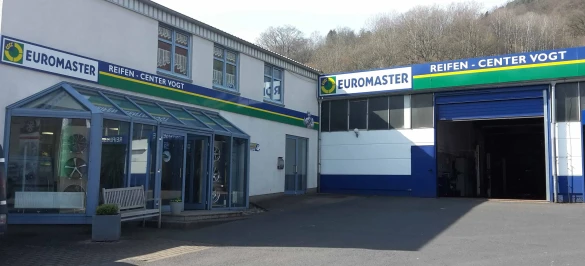 Auß0enansicht Werkstatt Reifen-Center Vogt GmbH & Co.Kg in Witzenhausen